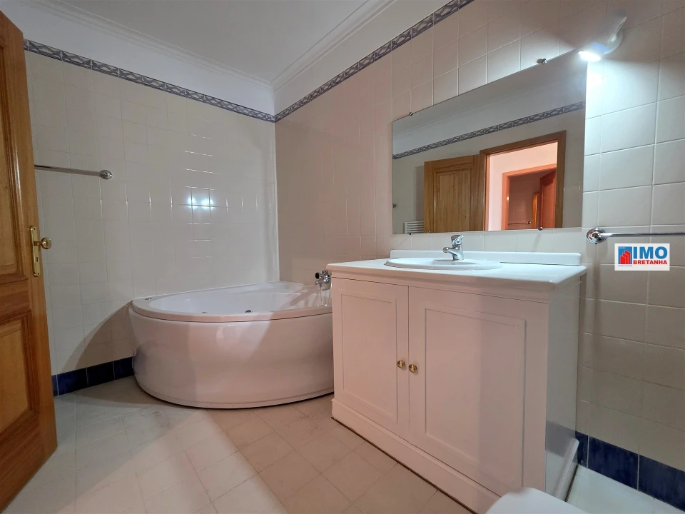 Apartamento T4 para Venda em Castelo Branco Foto 25