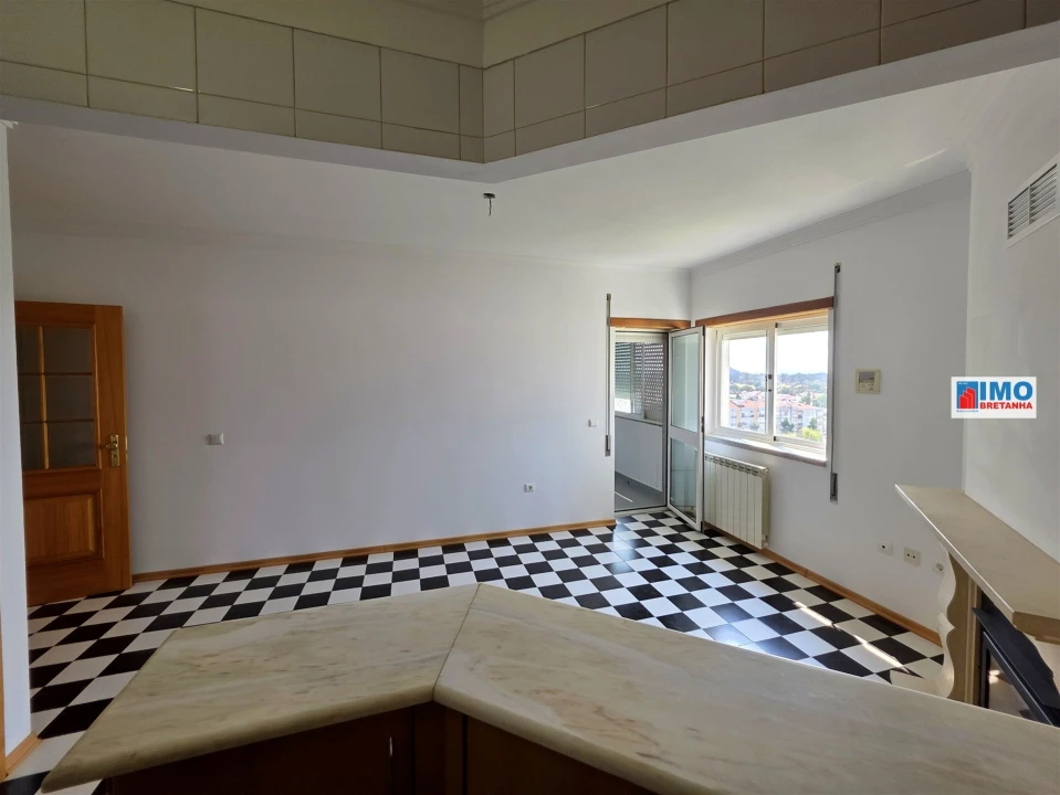 Apartamento T4 para Venda em Castelo Branco Foto 11