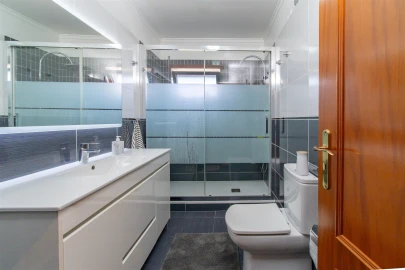 Apartamento T3 para Venda em Laranjeiro e Feijó