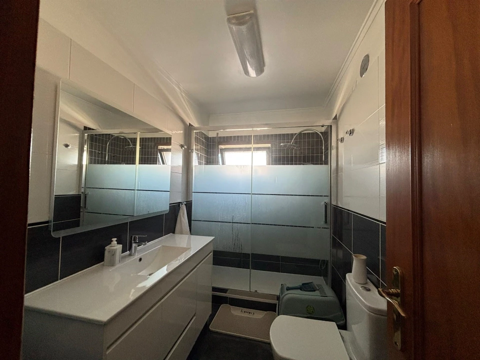 Apartamento T3 para Venda em Laranjeiro e Feijó Foto 9
