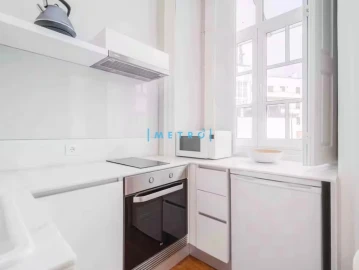 Apartamento T2 para Arrendamento em Cedofeita, Santo Ildefonso, Sé, Miragaia, São Nicolau e Vitória