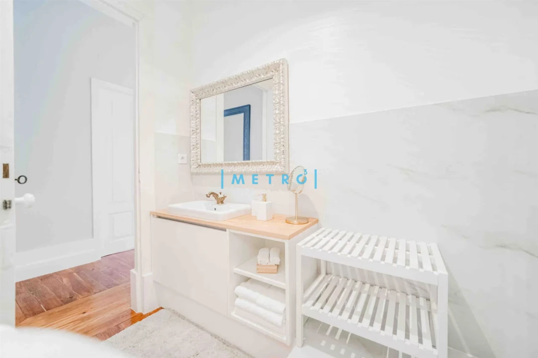 Apartamento T2 para Arrendamento em Cedofeita, Santo Ildefonso, Sé, Miragaia, São Nicolau e Vitória Foto 6