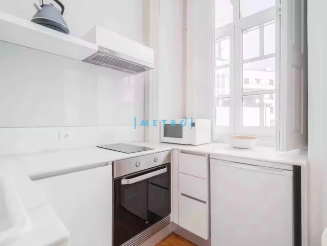Apartamento T2 para Arrendamento em Cedofeita, Santo Ildefonso, Sé, Miragaia, São Nicolau e Vitória Foto 7