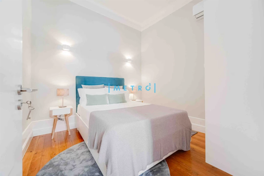 Apartamento T2 para Arrendamento em Cedofeita, Santo Ildefonso, Sé, Miragaia, São Nicolau e Vitória Foto 4