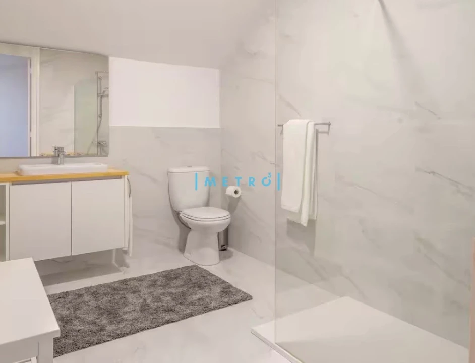 Apartamento T1 para Arrendamento em Cedofeita, Santo Ildefonso, Sé, Miragaia, São Nicolau e Vitória Foto 11