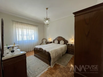 Apartamento T3 para Venda em Repeses e São Salvador