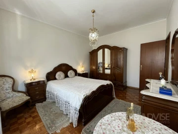 Apartamento T3 para Venda em Repeses e São Salvador