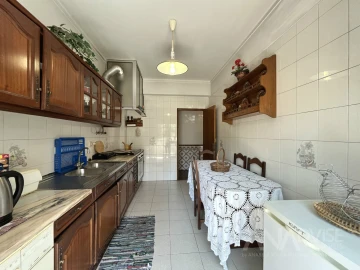 Apartamento T3 para Venda em Repeses e São Salvador