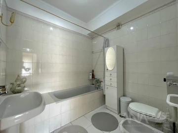 Apartamento T3 para Venda em Repeses e São Salvador