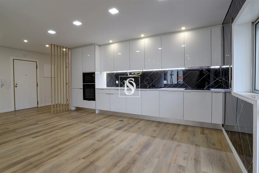 Apartamento T4 para Venda em Póvoa de Varzim, Beiriz e Argivai Foto 2