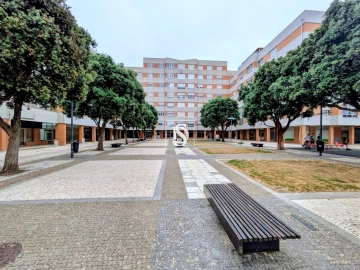 Apartamento T4 para Venda em Póvoa de Varzim, Beiriz e Argivai