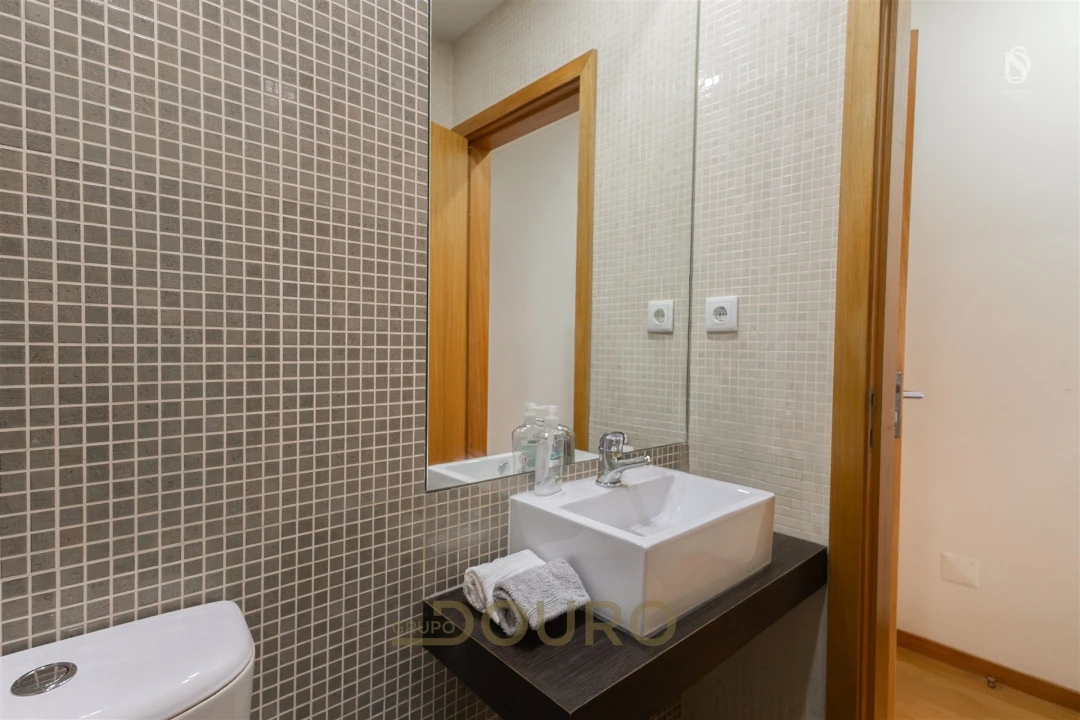 Apartamento T2 para Venda em Pedroso e Seixezelo Foto 13