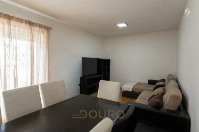 Apartamento T2 para Venda em Pedroso e Seixezelo