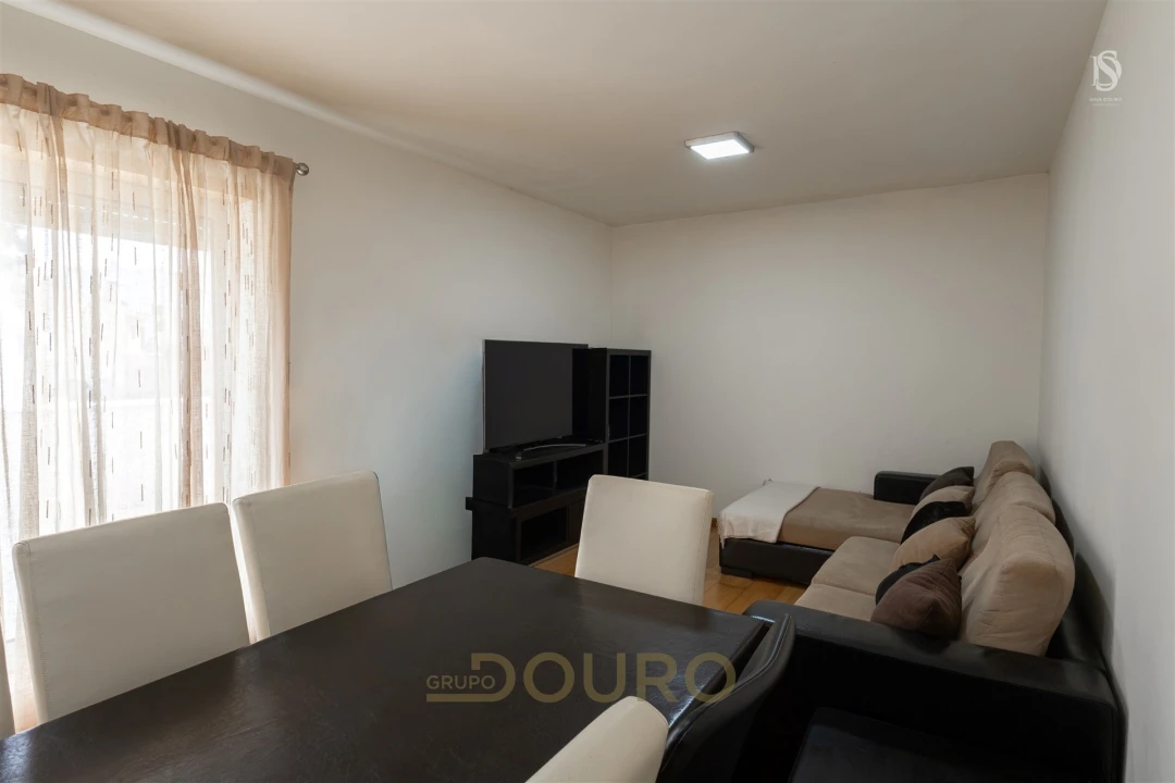 Apartamento T2 para Venda em Pedroso e Seixezelo Foto 3