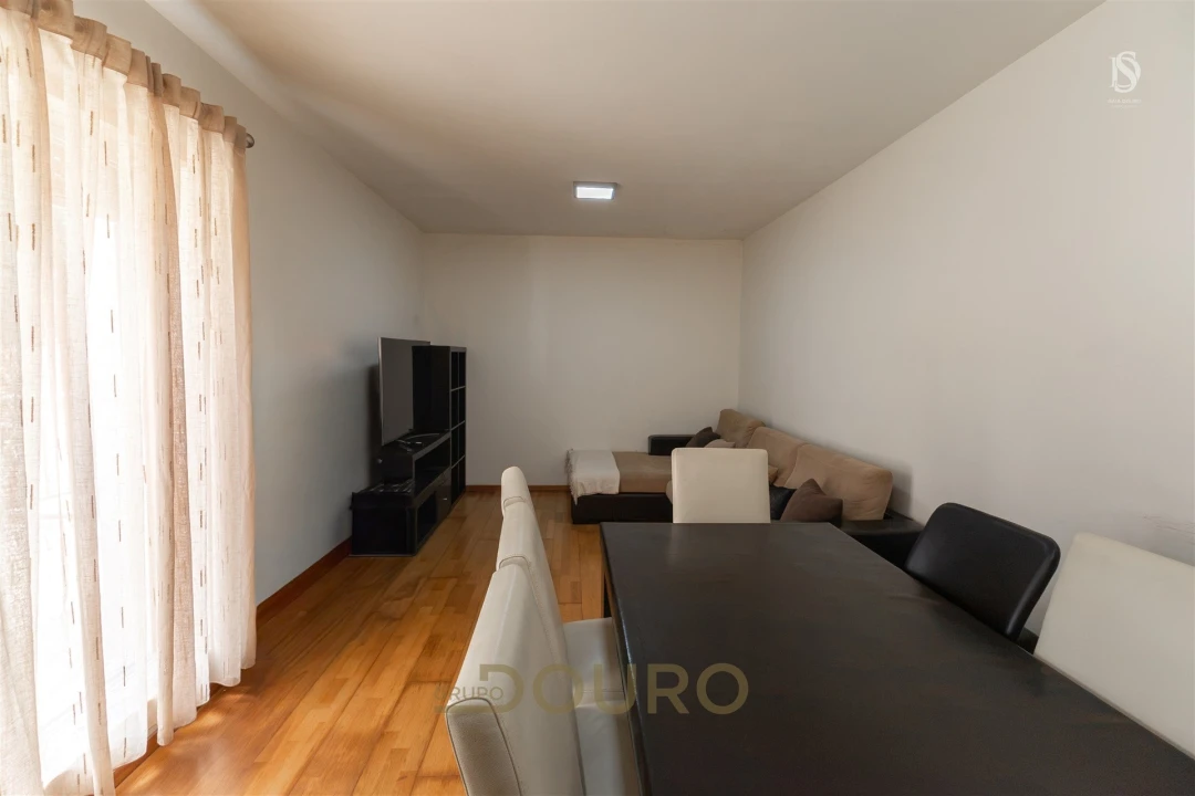 Apartamento T2 para Venda em Pedroso e Seixezelo Foto 2