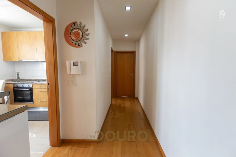 Apartamento T2 para Venda em Pedroso e Seixezelo Foto 11