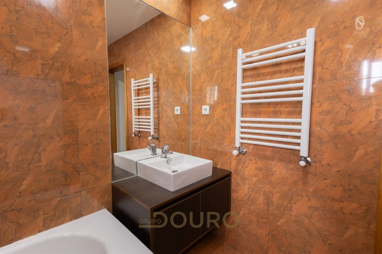 Apartamento T2 para Venda em Pedroso e Seixezelo Foto 17