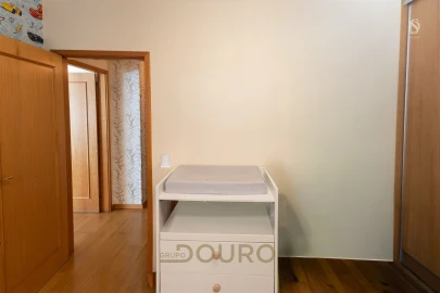 Apartamento T2 para Venda em Sandim, Olival, Lever e Crestuma