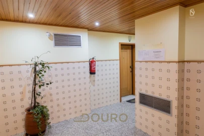 Apartamento T2 para Venda em Sandim, Olival, Lever e Crestuma