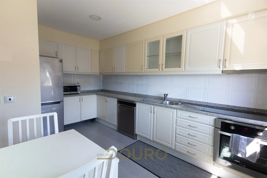 Apartamento T2 para Venda em Sandim, Olival, Lever e Crestuma Foto 8