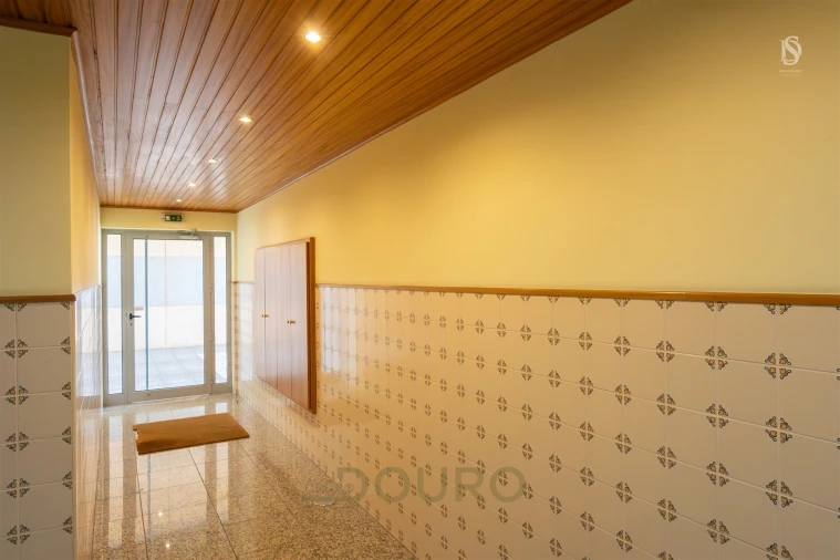 Apartamento T2 para Venda em Sandim, Olival, Lever e Crestuma Foto 26