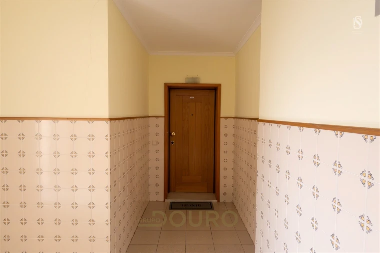 Apartamento T2 para Venda em Sandim, Olival, Lever e Crestuma Foto 24