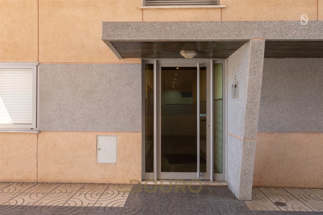 Apartamento T2 para Venda em Sandim, Olival, Lever e Crestuma Foto 27
