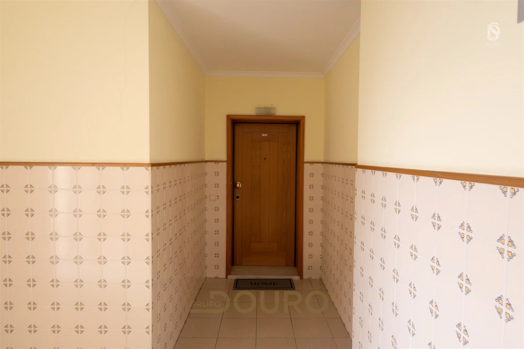 Apartamento T2 para Venda em Sandim, Olival, Lever e Crestuma Foto 24