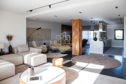 Apartamento T4 para Venda em Paranhos
