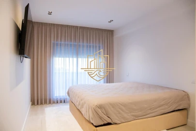 Apartamento T4 para Venda em Paranhos