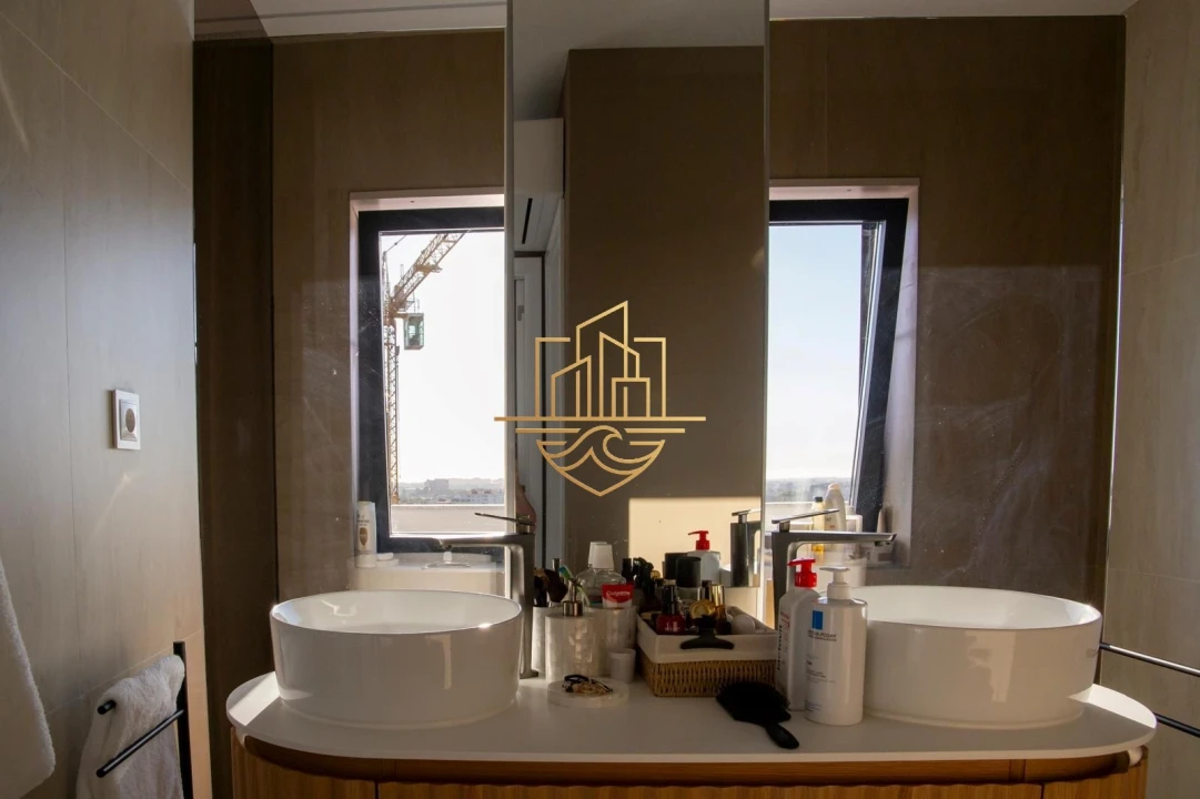 Apartamento T4 para Venda em Paranhos Foto 20