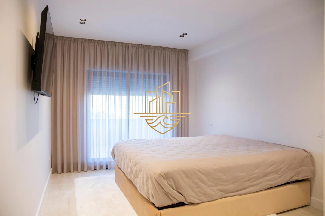 Apartamento T4 para Venda em Paranhos Foto 19