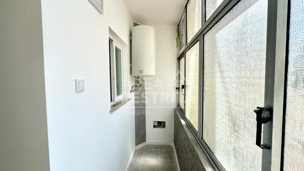 Apartamento T2 para Venda em Seixal, Arrentela e Aldeia de Paio Pires Foto 11