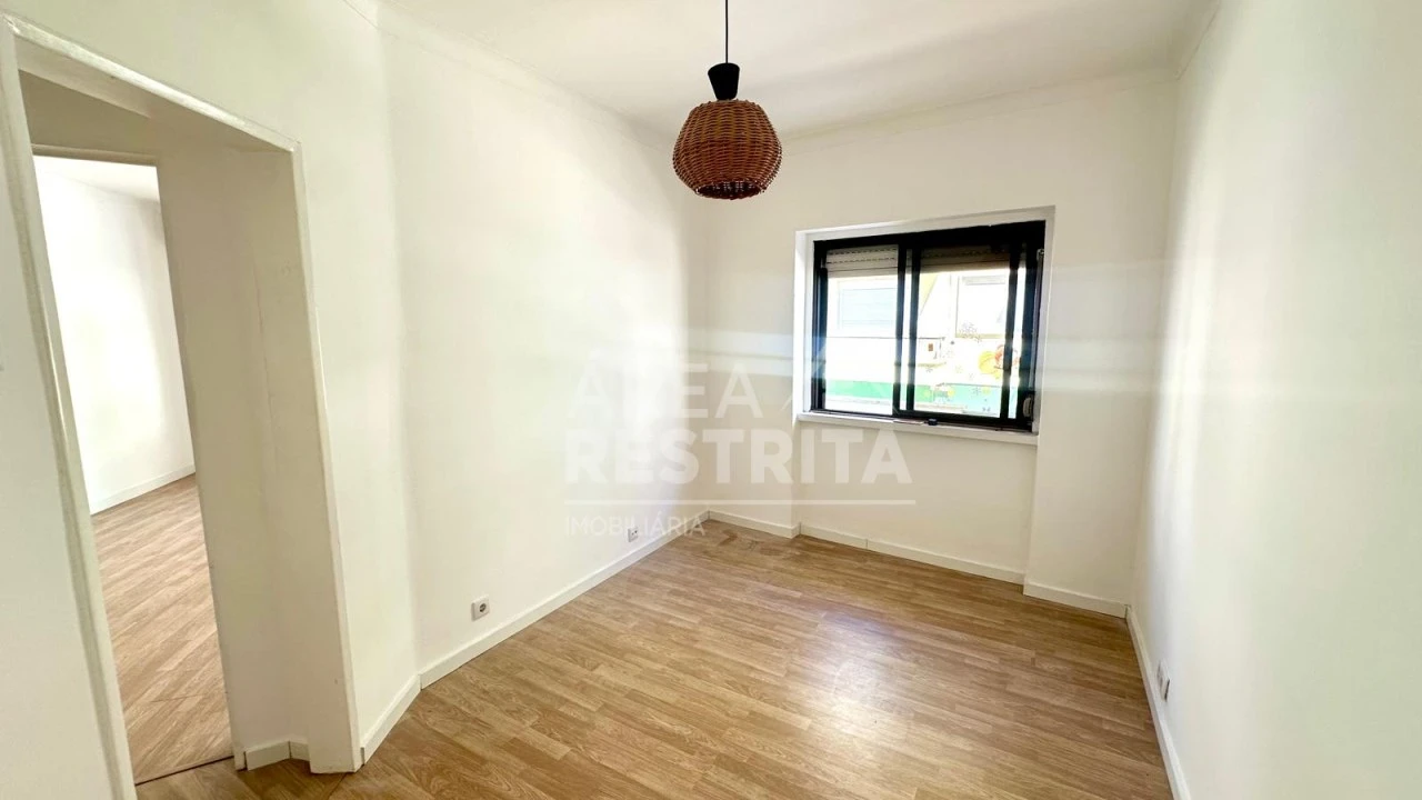 Apartamento T2 para Venda em Seixal, Arrentela e Aldeia de Paio Pires Foto 19