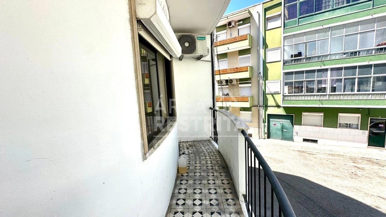 Apartamento T2 para Venda em Seixal, Arrentela e Aldeia de Paio Pires Foto 30