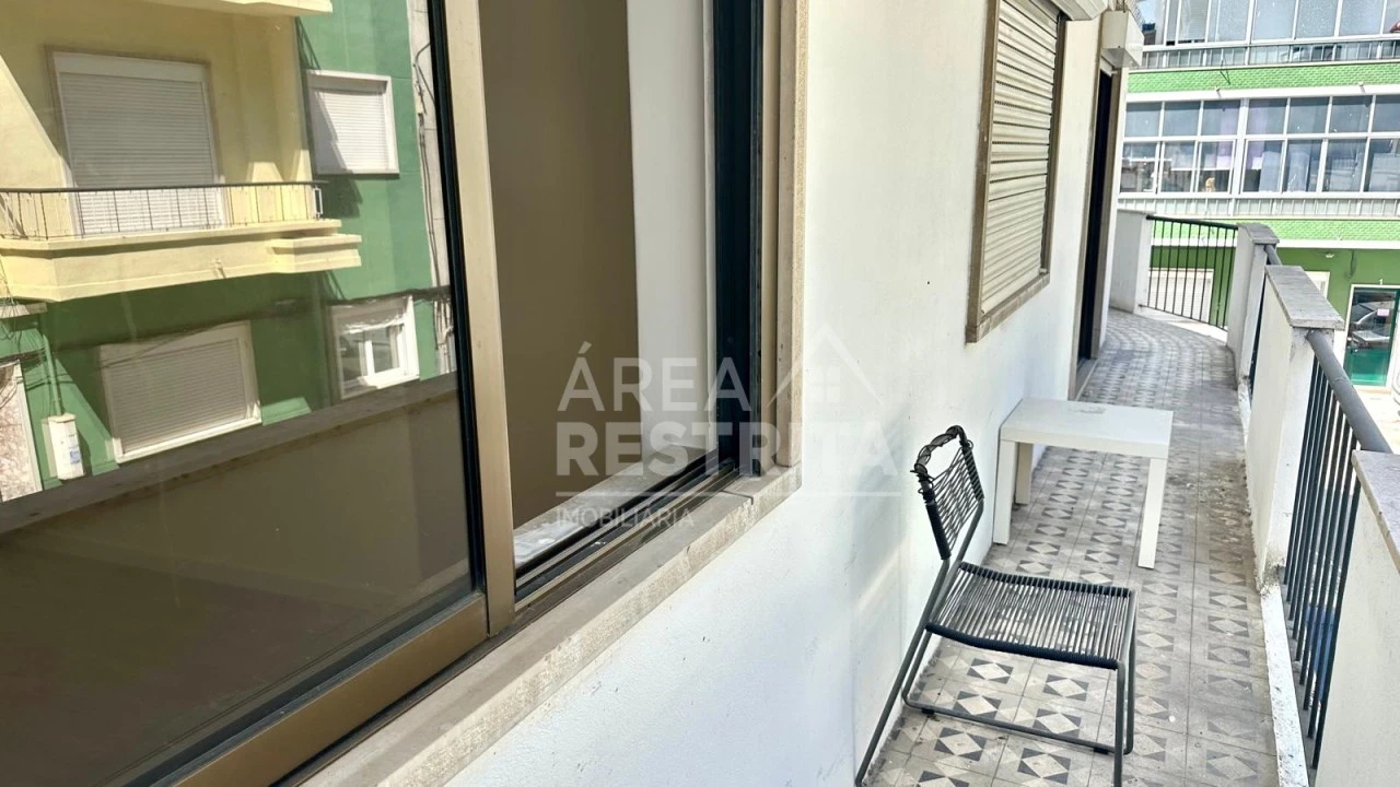 Apartamento T2 para Venda em Seixal, Arrentela e Aldeia de Paio Pires Foto 31