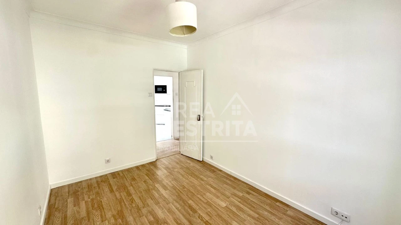 Apartamento T2 para Venda em Seixal, Arrentela e Aldeia de Paio Pires Foto 36