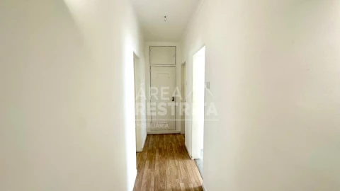 Apartamento T2 para Venda em Seixal, Arrentela e Aldeia de Paio Pires
