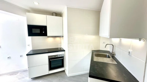 Apartamento T2 para Venda em Seixal, Arrentela e Aldeia de Paio Pires