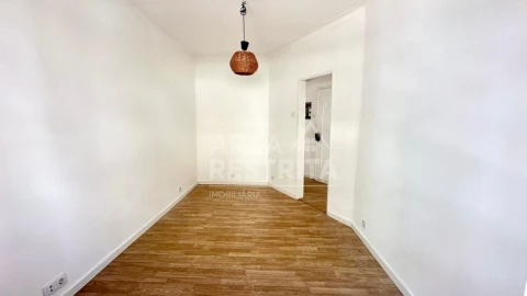 Apartamento T2 para Venda em Seixal, Arrentela e Aldeia de Paio Pires