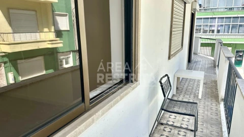 Apartamento T2 para Venda em Seixal, Arrentela e Aldeia de Paio Pires