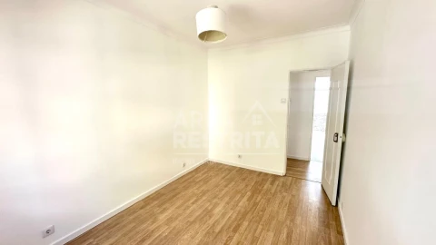 Apartamento T2 para Venda em Seixal, Arrentela e Aldeia de Paio Pires