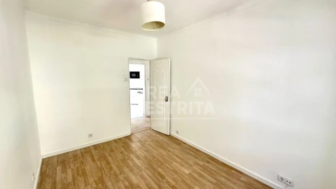 Apartamento T2 para Venda em Seixal, Arrentela e Aldeia de Paio Pires