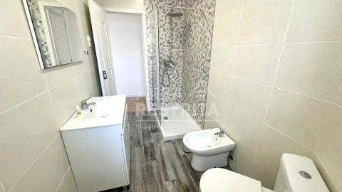 Apartamento T2 para Venda em Seixal, Arrentela e Aldeia de Paio Pires