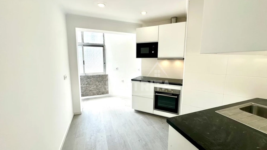 Apartamento T2 para Venda em Seixal, Arrentela e Aldeia de Paio Pires Foto 4