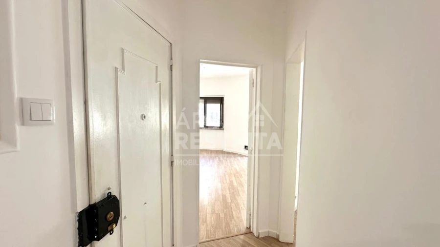 Apartamento T2 para Venda em Seixal, Arrentela e Aldeia de Paio Pires Foto 5