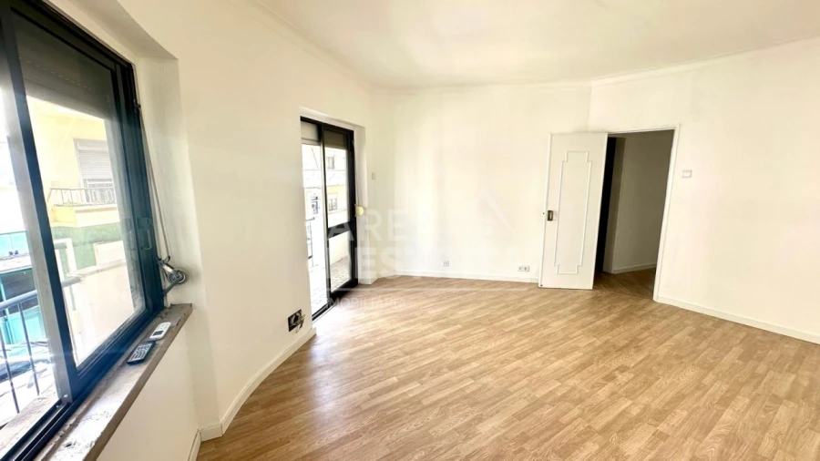 Apartamento T2 para Venda em Seixal, Arrentela e Aldeia de Paio Pires Foto 28