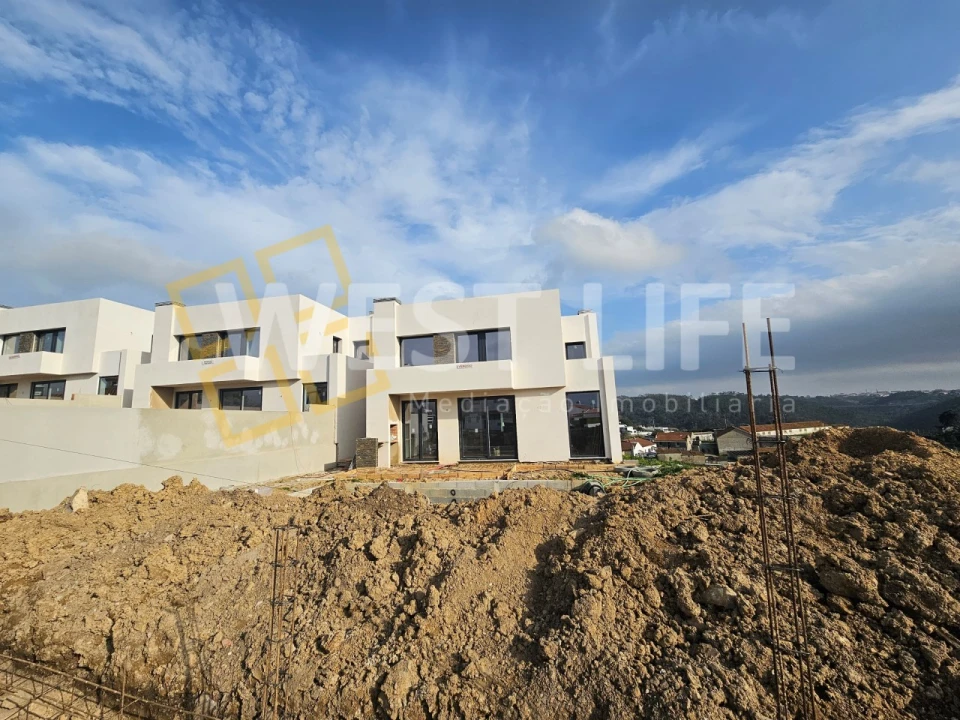 Moradia T4 para Venda em Mafra Foto 3
