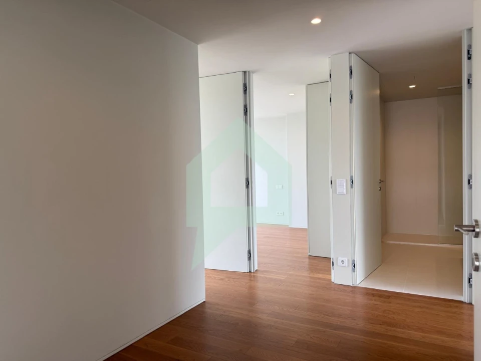 Apartamento T4 para Venda em Barcelinhos Foto 11
