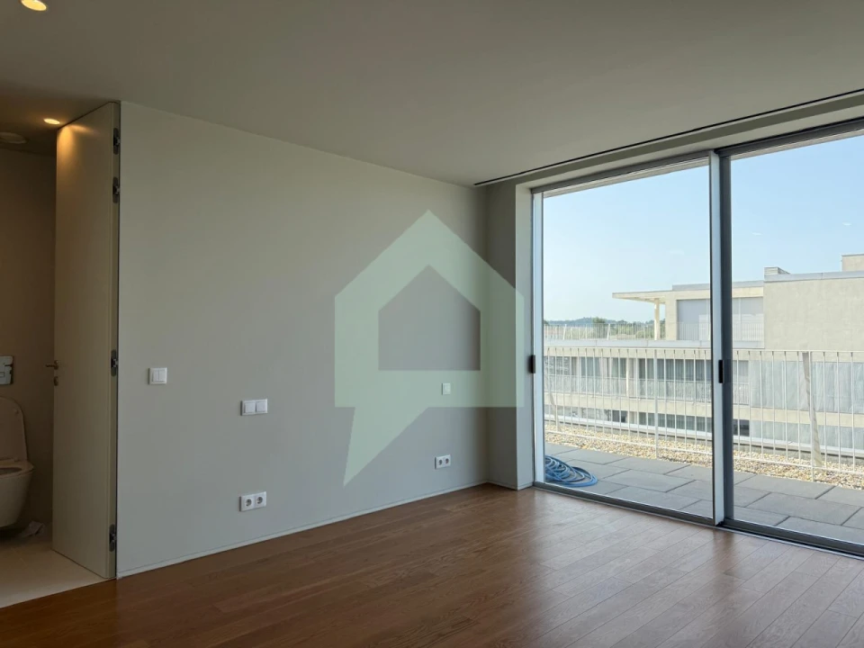 Apartamento T4 para Venda em Barcelinhos Foto 14